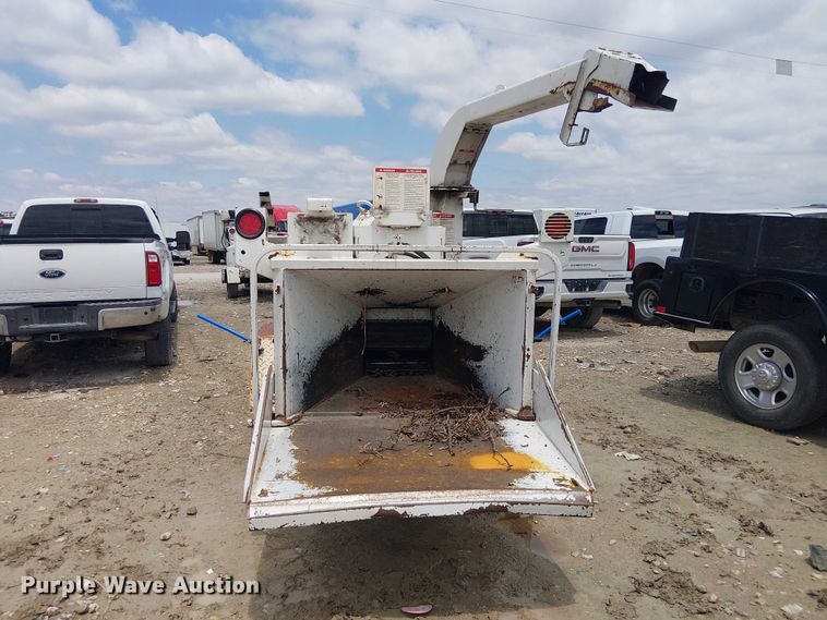image for item YA3307 Bandit 200 UC wood chipper