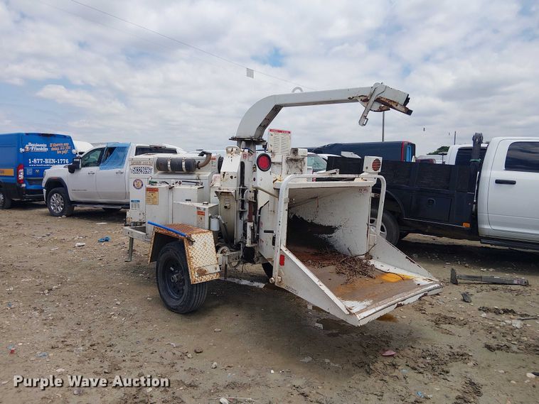 image for item YA3307 Bandit 200 UC wood chipper
