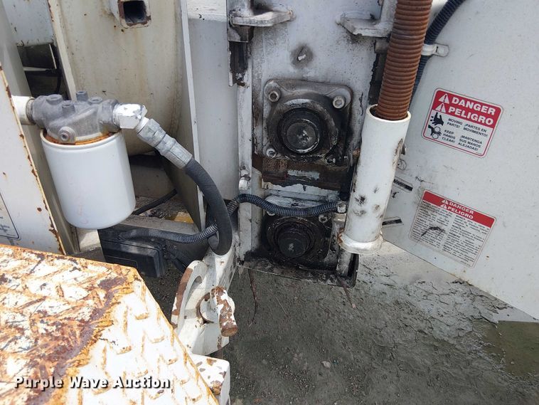 image for item YA3307 Bandit 200 UC wood chipper