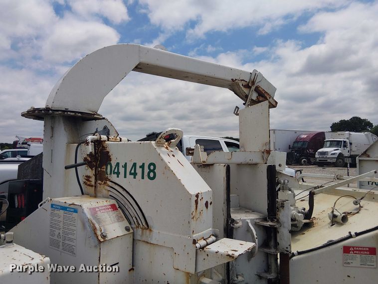 image for item YA3307 Bandit 200 UC wood chipper