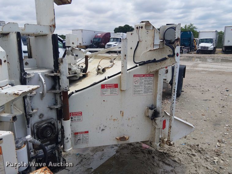 image for item YA3307 Bandit 200 UC wood chipper