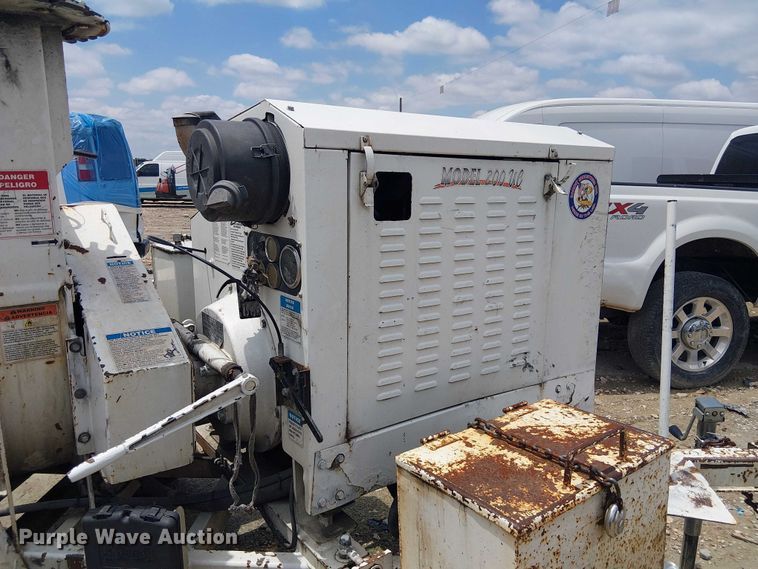 image for item YA3307 Bandit 200 UC wood chipper