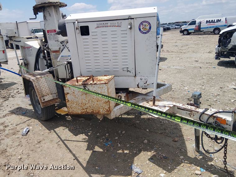 image for item YA3307 Bandit 200 UC wood chipper