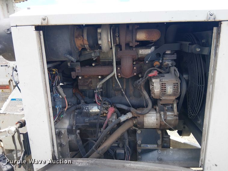 image for item YA3307 Bandit 200 UC wood chipper