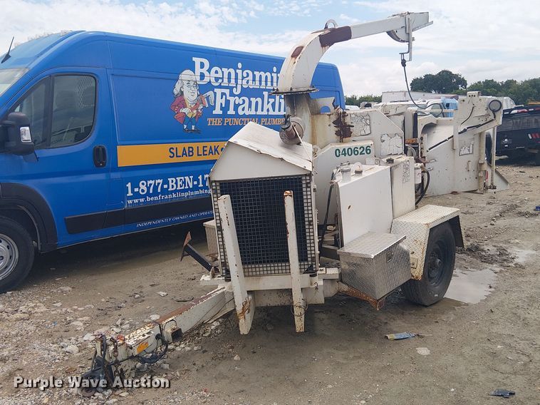 image for item YA3308 Bandit 200 wood chipper