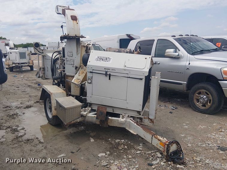 image for item YA3308 Bandit 200 wood chipper