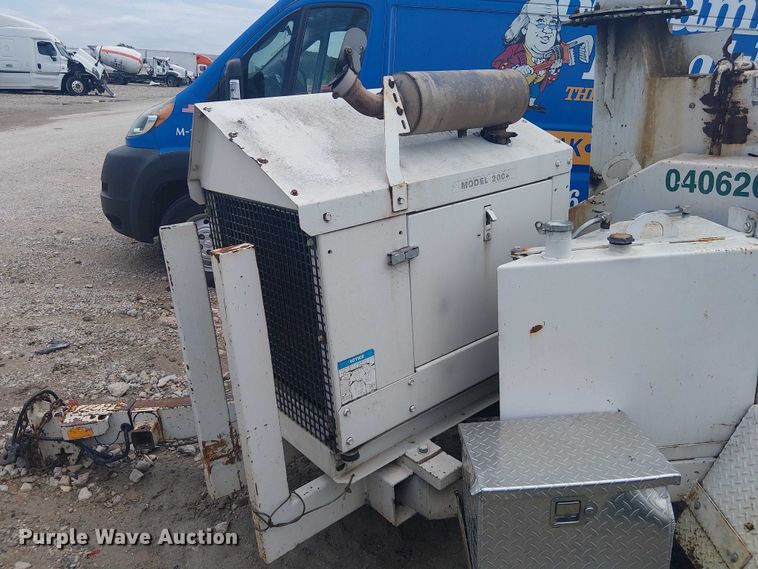 image for item YA3308 Bandit 200 wood chipper
