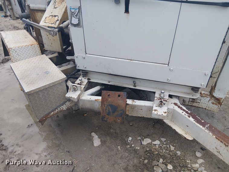 image for item YA3308 Bandit 200 wood chipper