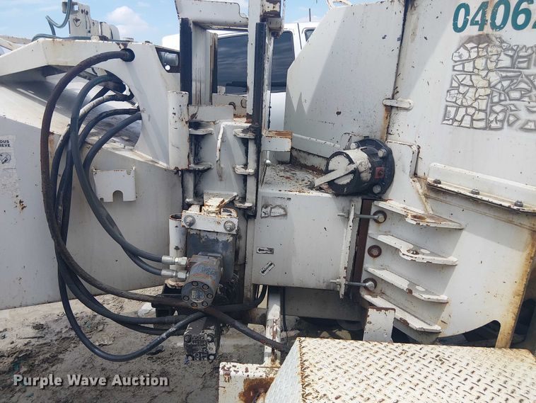 image for item YA3308 Bandit 200 wood chipper