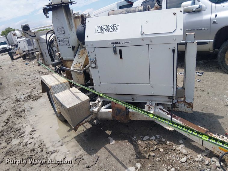 image for item YA3308 Bandit 200 wood chipper