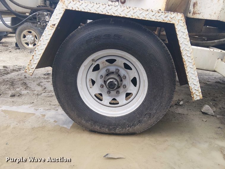 image for item YA3308 Bandit 200 wood chipper