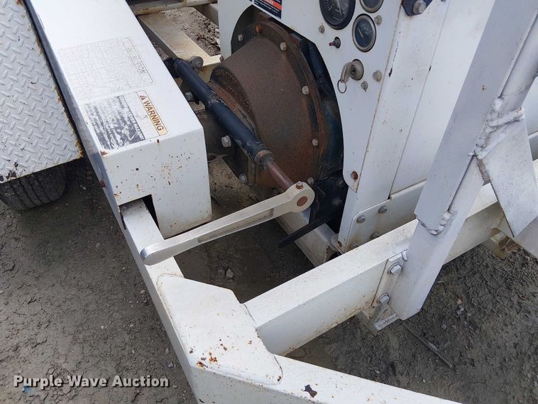 image for item YA3310 2009 Altec WC-126 wood chipper