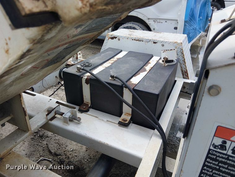 image for item YA3310 2009 Altec WC-126 wood chipper