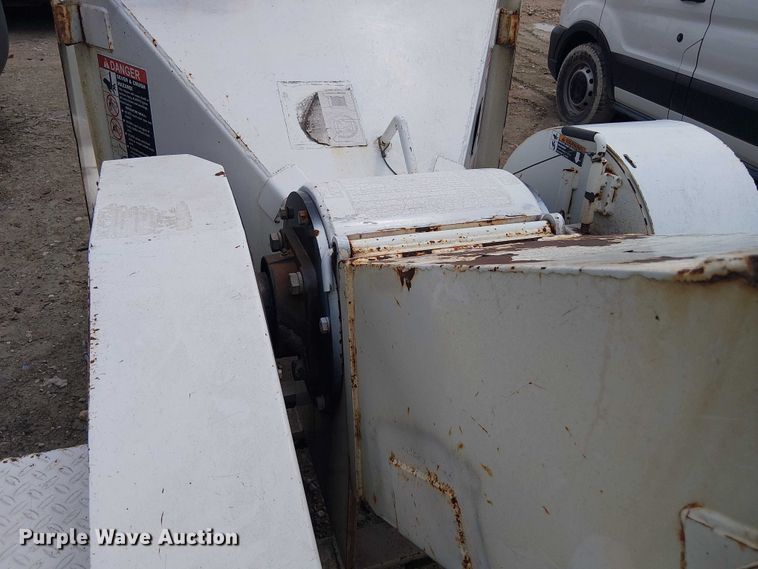 image for item YA3310 2009 Altec WC-126 wood chipper