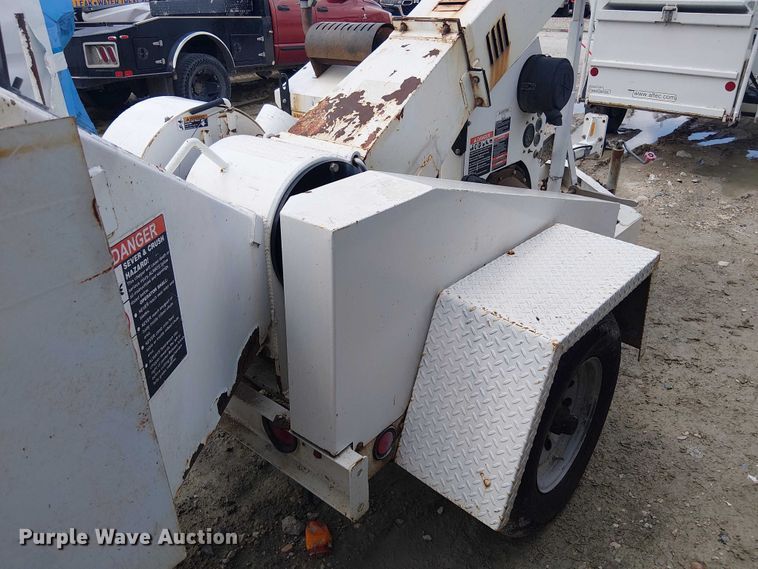 image for item YA3310 2009 Altec WC-126 wood chipper