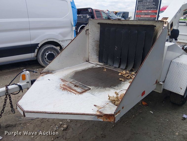 image for item YA3310 2009 Altec WC-126 wood chipper