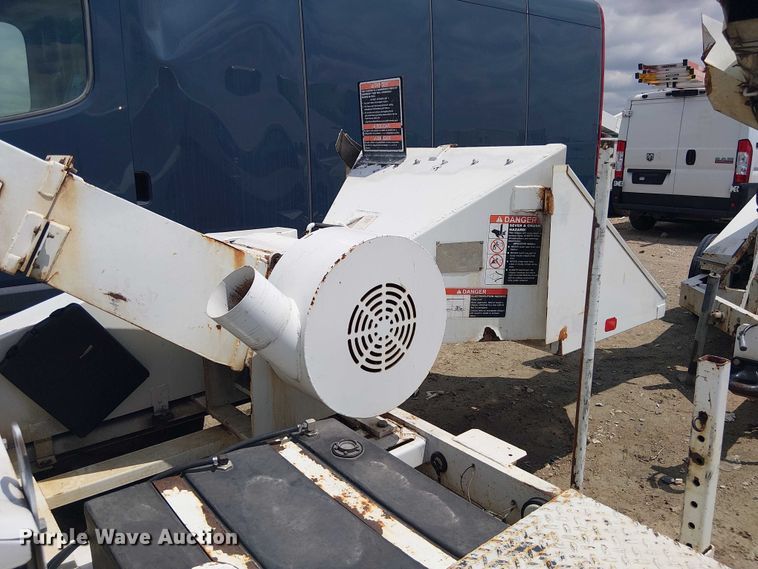 image for item YA3310 2009 Altec WC-126 wood chipper