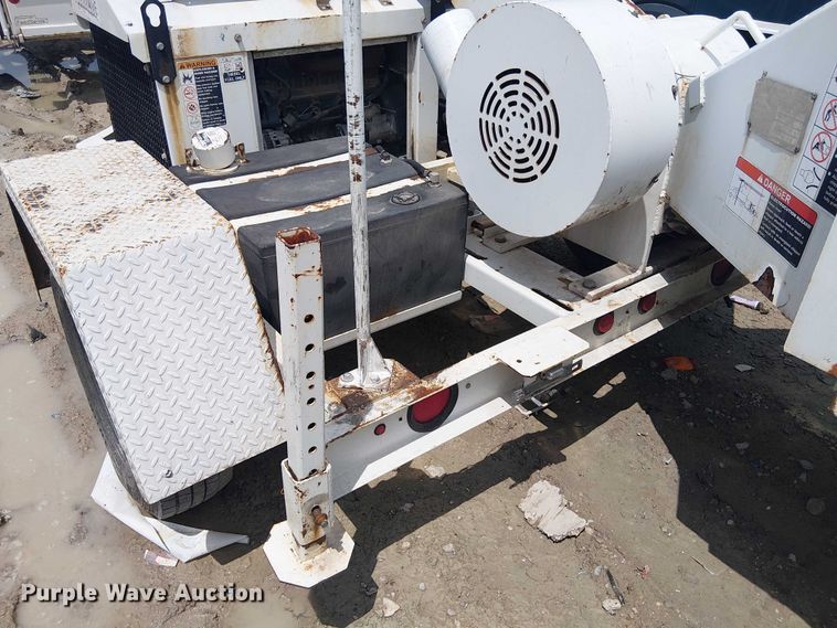 image for item YA3310 2009 Altec WC-126 wood chipper