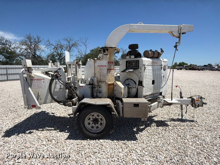 image for item YA3311 2012 Bandit 200XP wood chipper