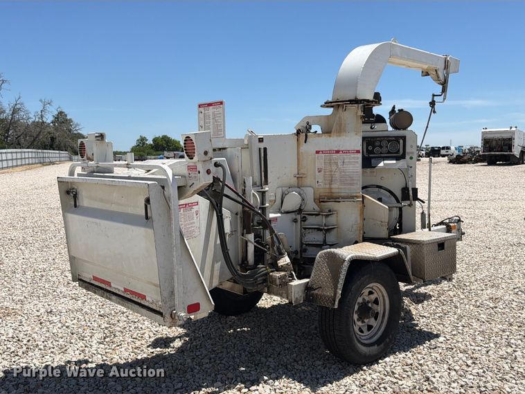 image for item YA3311 2012 Bandit 200XP wood chipper