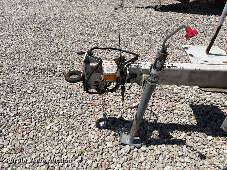 image for item YA3311 2012 Bandit 200XP wood chipper