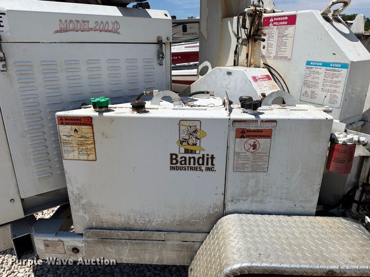 image for item YA3311 2012 Bandit 200XP wood chipper