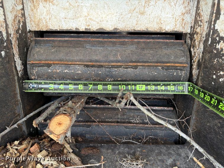 image for item YA3311 2012 Bandit 200XP wood chipper