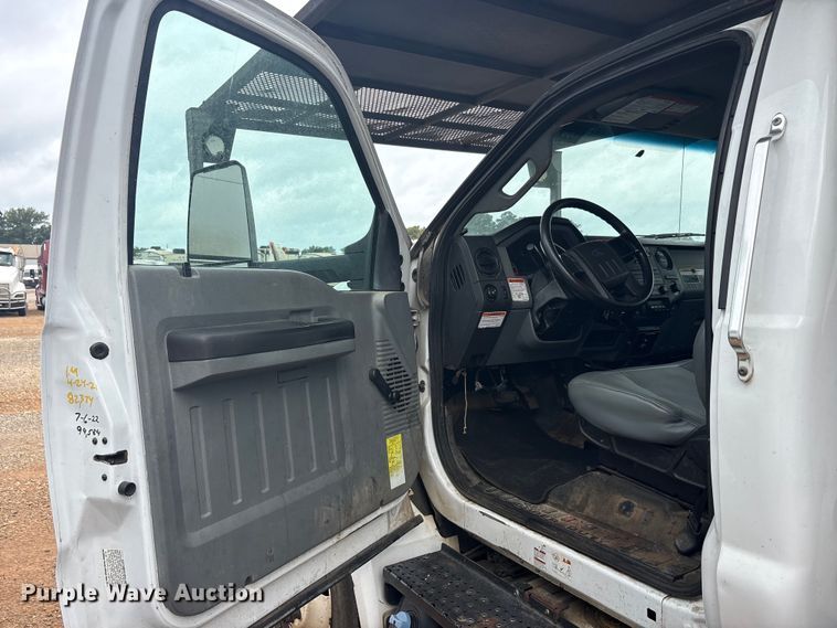 image for item YA3330 2016 Ford F750 Super Duty forestry bucket truck
