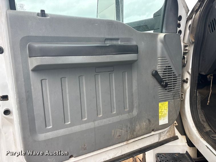image for item YA3330 2016 Ford F750 Super Duty forestry bucket truck