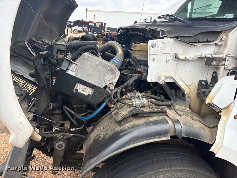 image for item YA3330 2016 Ford F750 Super Duty forestry bucket truck