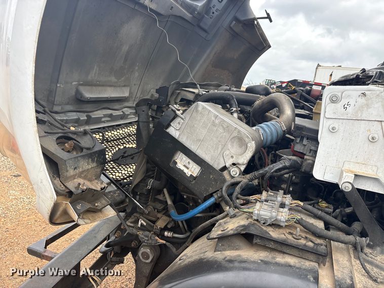image for item YA3330 2016 Ford F750 Super Duty forestry bucket truck
