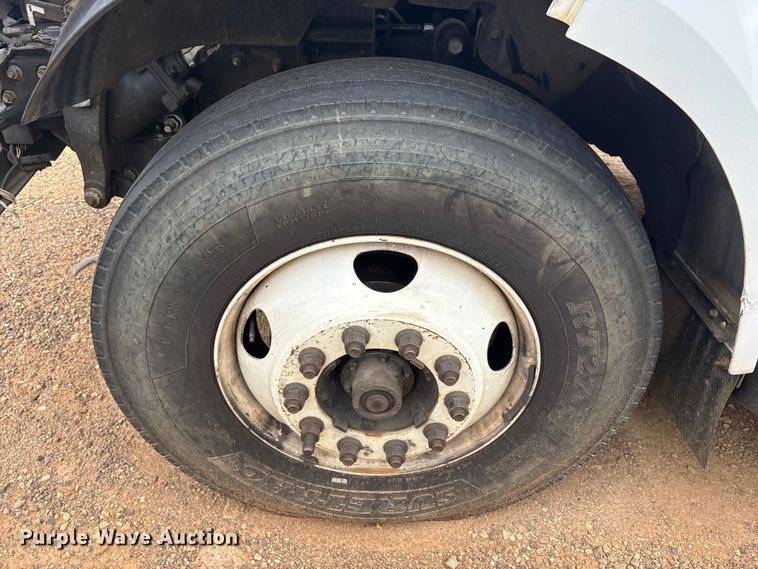 image for item YA3330 2016 Ford F750 Super Duty forestry bucket truck