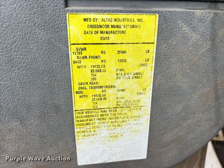 image for item YA3330 2016 Ford F750 Super Duty forestry bucket truck
