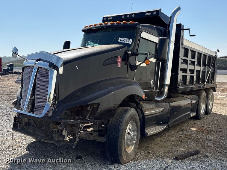 image for item YA3343 2008 Kenworth T660 dump truck