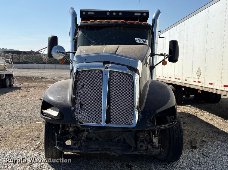 image for item YA3343 2008 Kenworth T660 dump truck