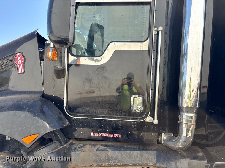 image for item YA3343 2008 Kenworth T660 dump truck