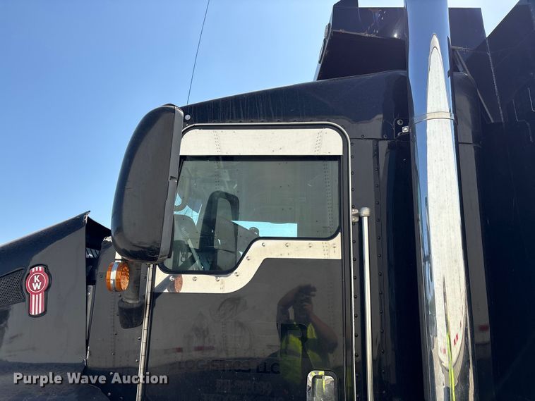 image for item YA3343 2008 Kenworth T660 dump truck