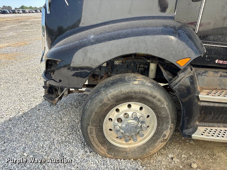 image for item YA3343 2008 Kenworth T660 dump truck