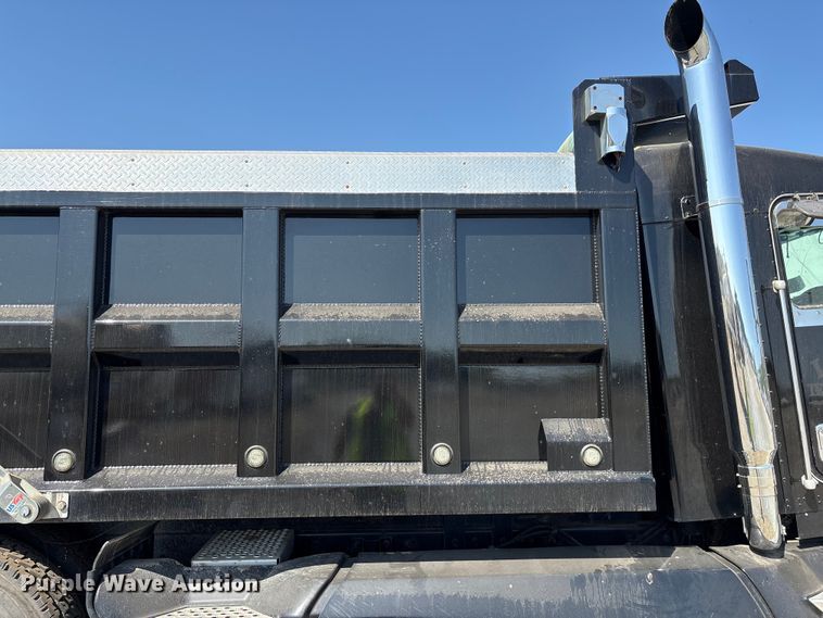 image for item YA3343 2008 Kenworth T660 dump truck