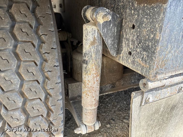image for item YA3343 2008 Kenworth T660 dump truck