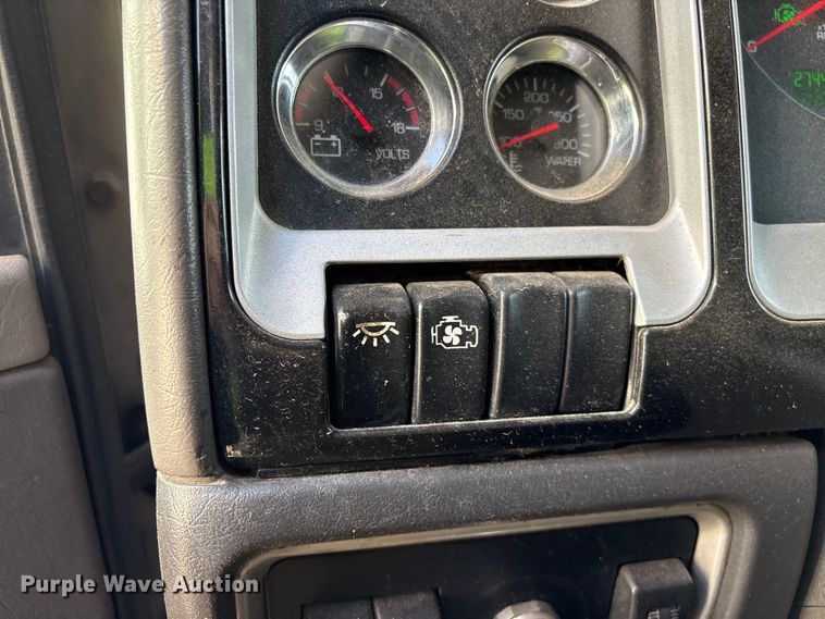 image for item YA3343 2008 Kenworth T660 dump truck