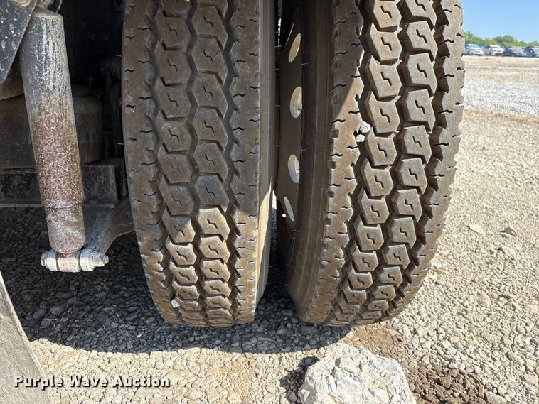 image for item YA3343 2008 Kenworth T660 dump truck