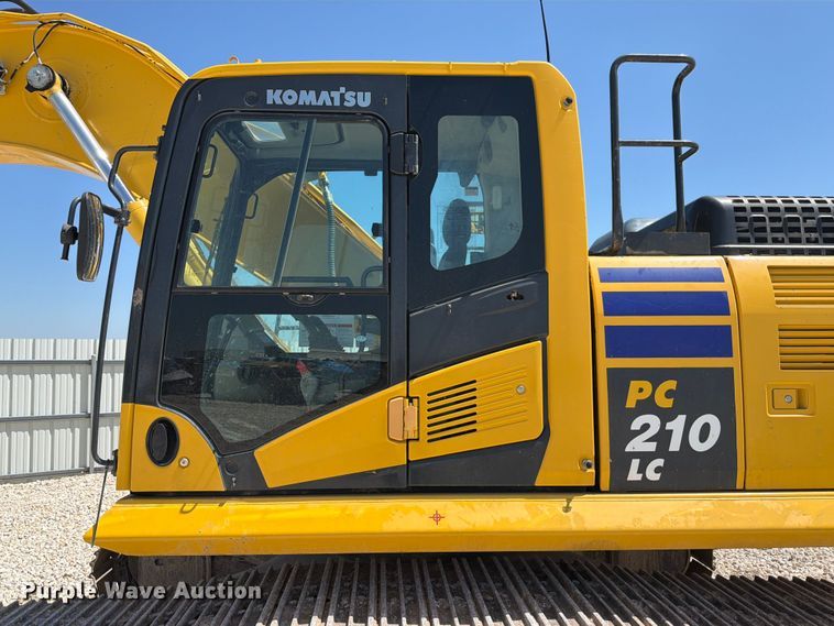 image for item YA3353 2022 Komatsu PC210LC-11 excavator