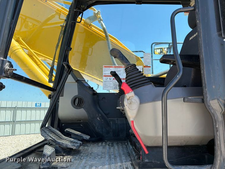 image for item YA3353 2022 Komatsu PC210LC-11 excavator