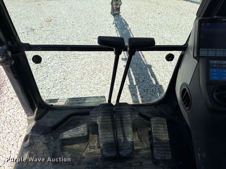 image for item YA3353 2022 Komatsu PC210LC-11 excavator