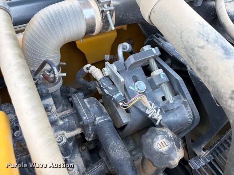 image for item YA3353 2022 Komatsu PC210LC-11 excavator