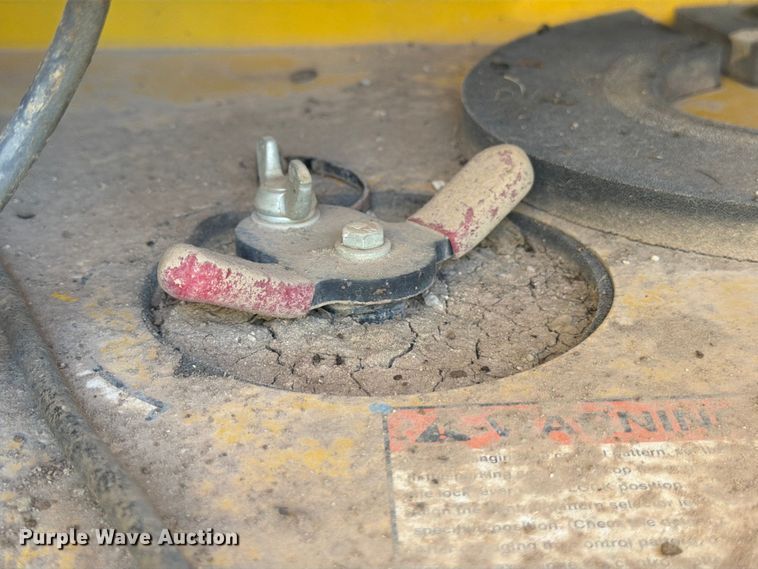image for item YA3353 2022 Komatsu PC210LC-11 excavator