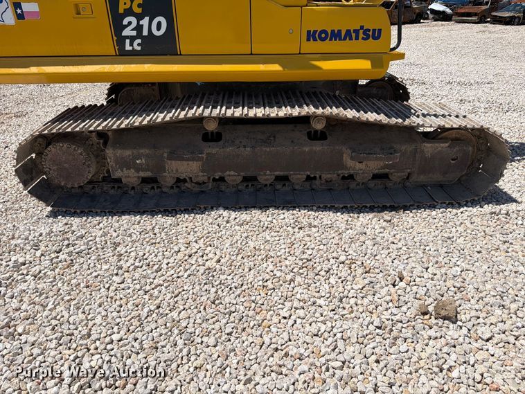 image for item YA3353 2022 Komatsu PC210LC-11 excavator