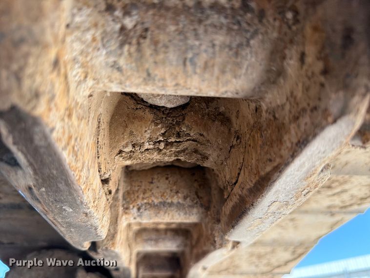 image for item YA3353 2022 Komatsu PC210LC-11 excavator