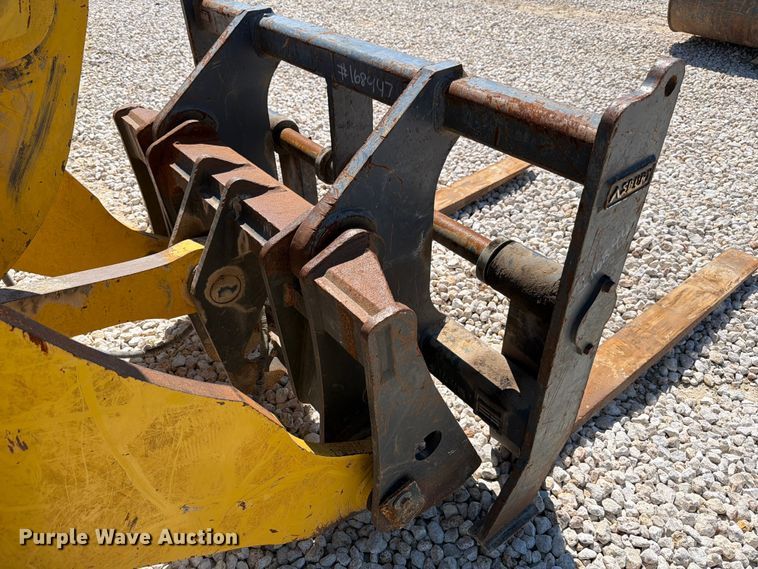 image for item YA3354 2023 Komatsu WA320-8 wheel loader